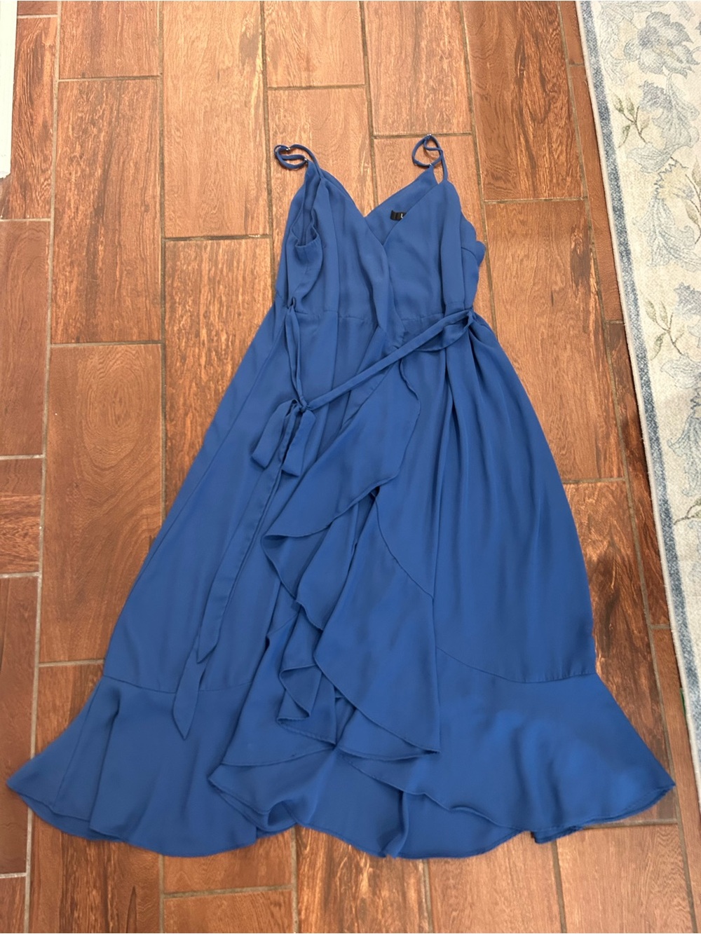 Lulu’s size XL blue wrap dress